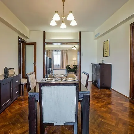 Lovely - 3 Bdr. Serviced In Old Town Apartman Bukarest