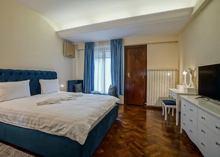 Apartman Lovely - 3 Bdr. Serviced In Old Town